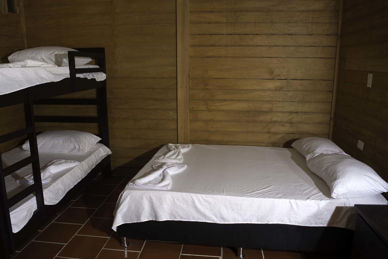 Hostal El Ruby Villavieja Bagian luar foto