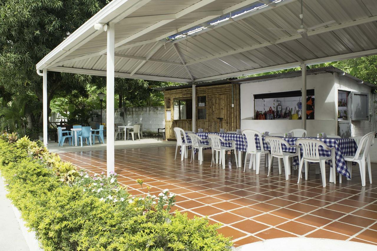 Hostal El Ruby Villavieja Bagian luar foto