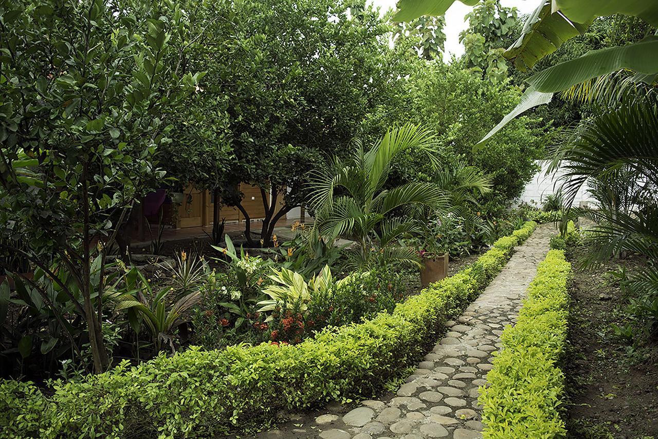 Hostal El Ruby Villavieja Bagian luar foto