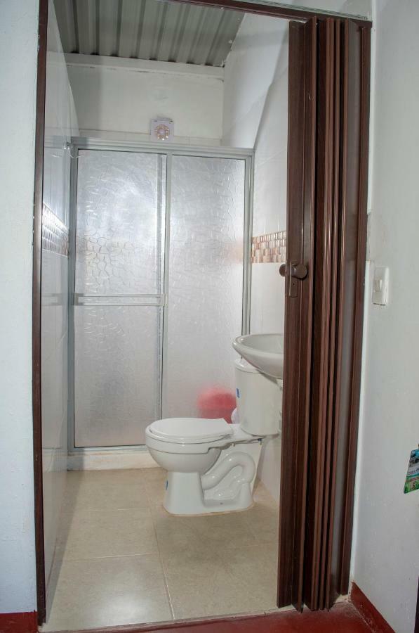 Hostal El Ruby Villavieja Bagian luar foto