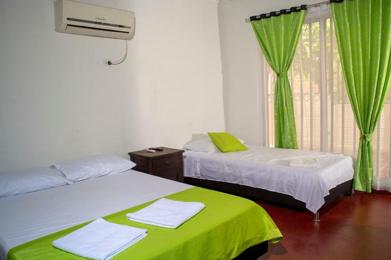 Hostal El Ruby Villavieja Bagian luar foto