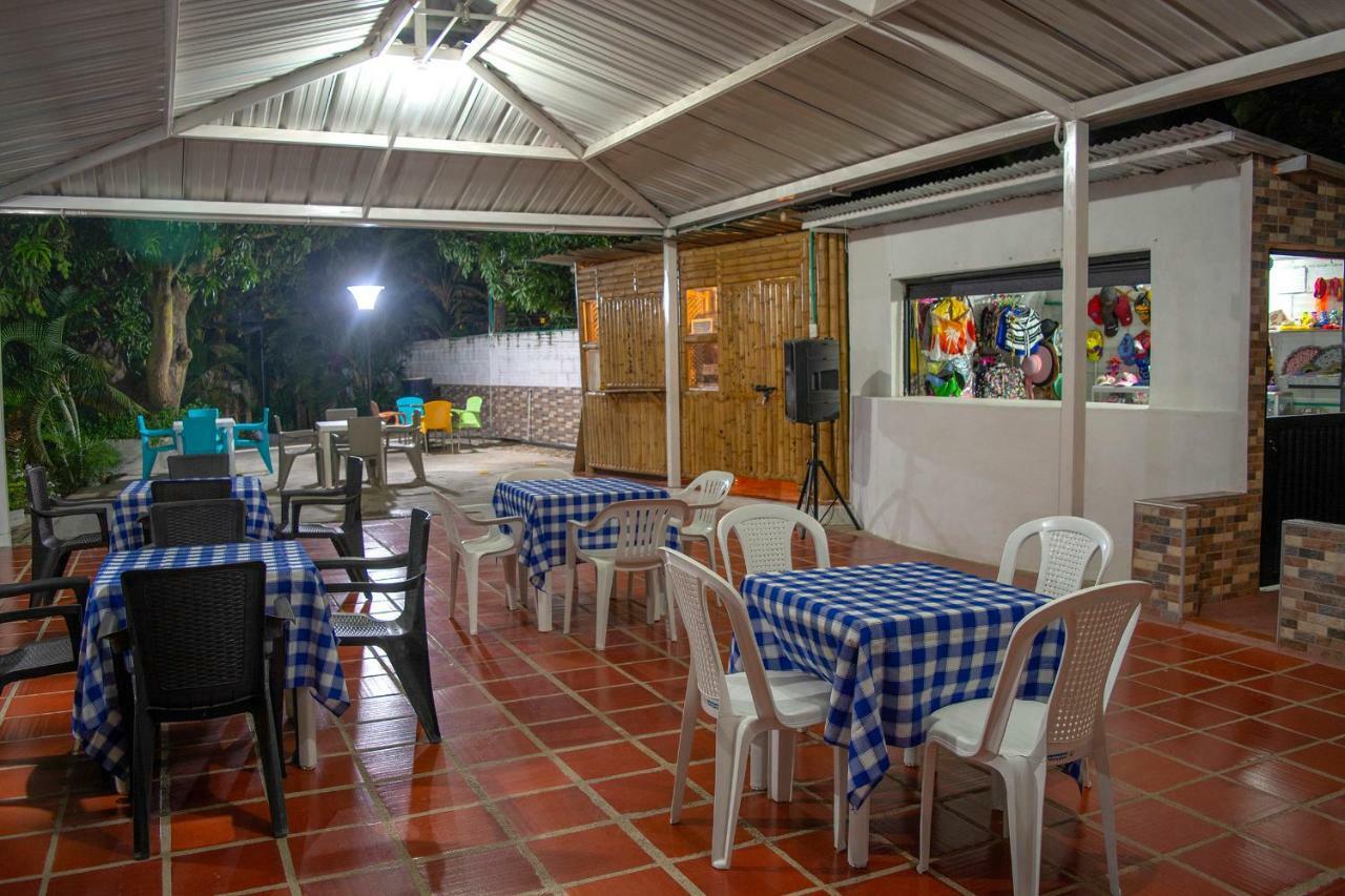 Hostal El Ruby Villavieja Bagian luar foto